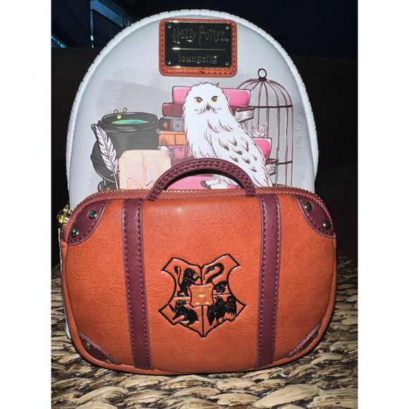 LOUNGEFLY HARRY POTTER HEDWIG SUITCASE MINI BACKPACK - Picture 1 of 7